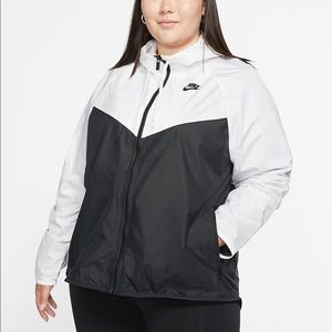 Nike Windrunner Women's Jacket (Plus Size)